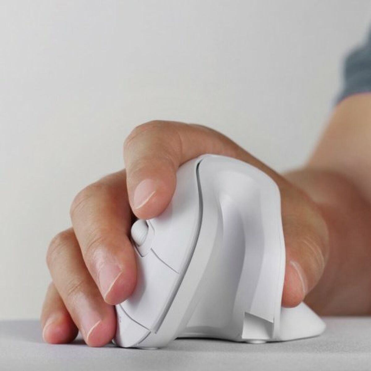 V8HE43663DCDDEAD8F97C5A8E8F3A44E414R3974102P6