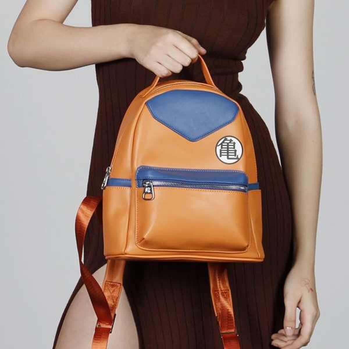 V3HA9055192FAD62BAF2F4C32D11ADF9661R7557664P10